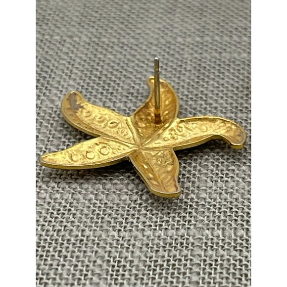 Starfish Pierced Earrings Gold Tone 1.25" Textured Lightweight Stud Post - Picture 8 of 10